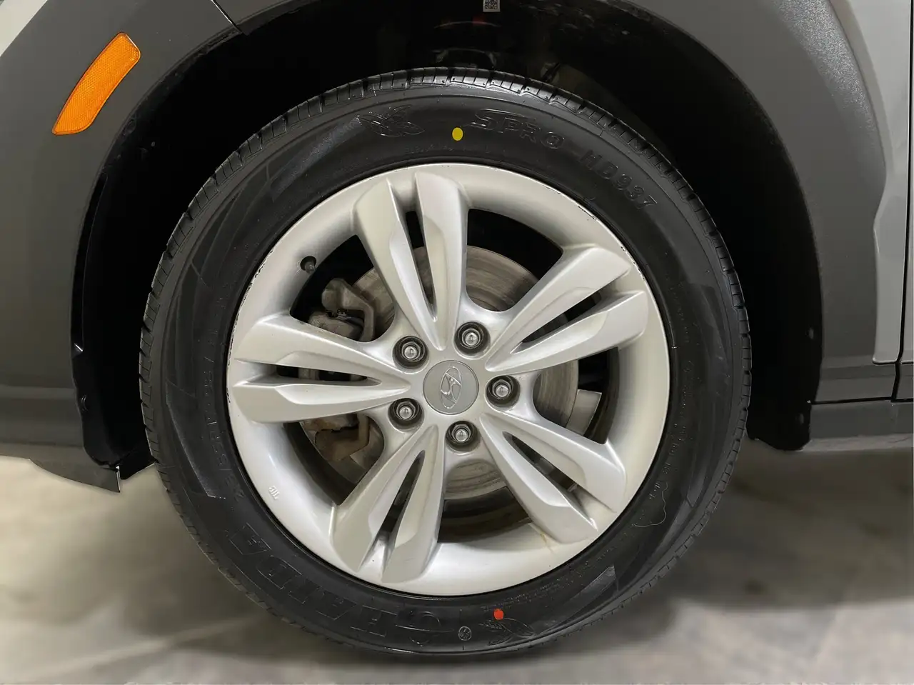 Hyundai KONA снимка Hyundai KONA