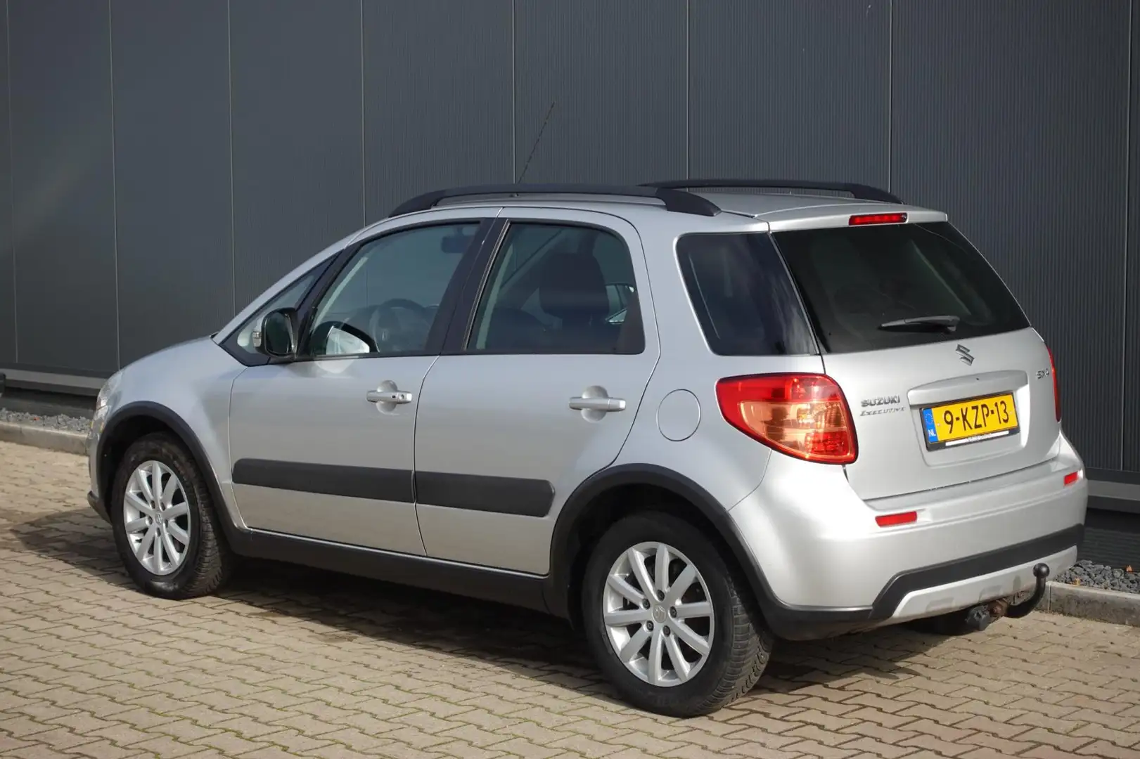 Suzuki SX4 1.6 Executive Gri - 2