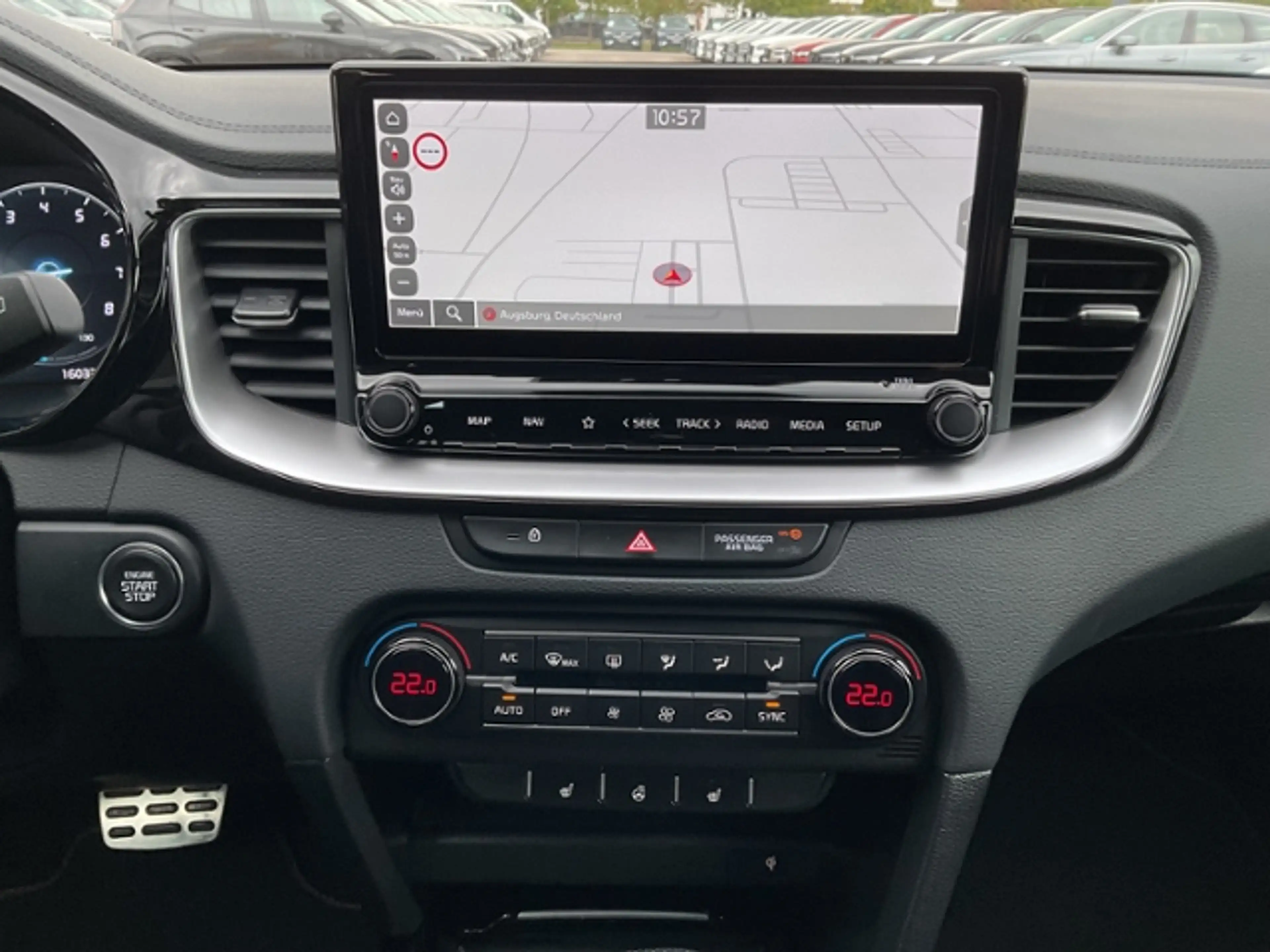 Kia Ceed / cee'd 1,6 GT ACC Kamera Navi DAB LED BLIS JBL — photo 13