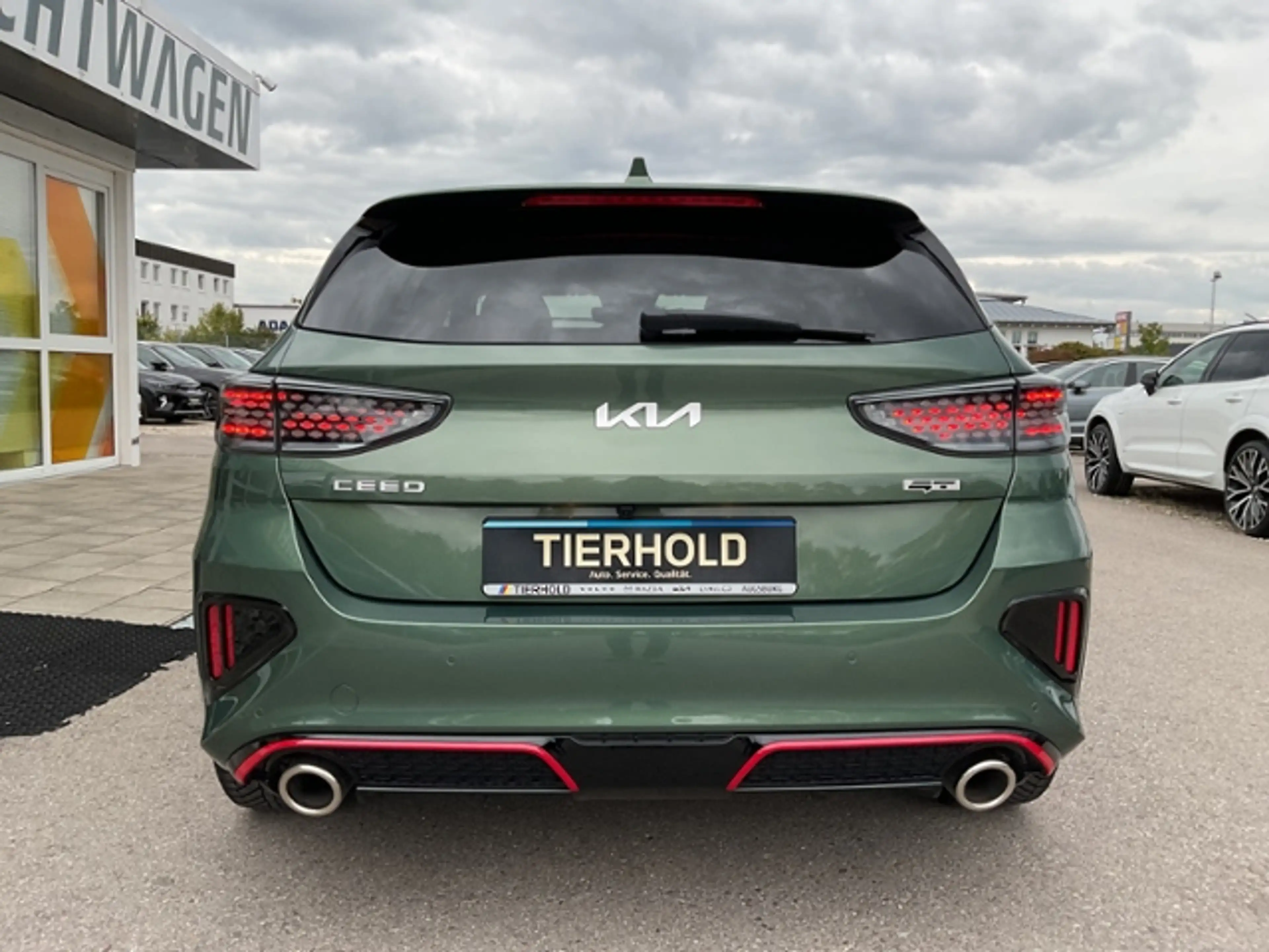 Kia Ceed / cee'd 1,6 GT ACC Kamera Navi DAB LED BLIS JBL — photo 6