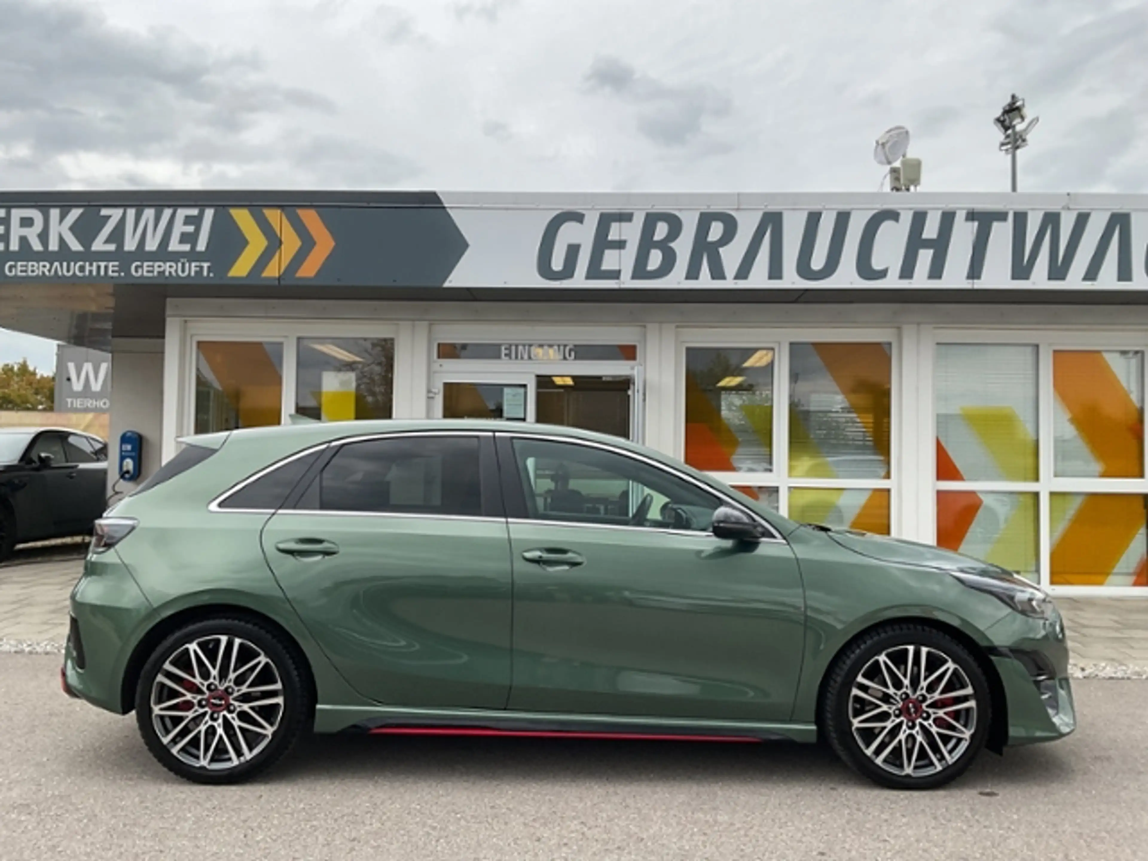 Kia Ceed / cee'd 1,6 GT ACC Kamera Navi DAB LED BLIS JBL — photo 8