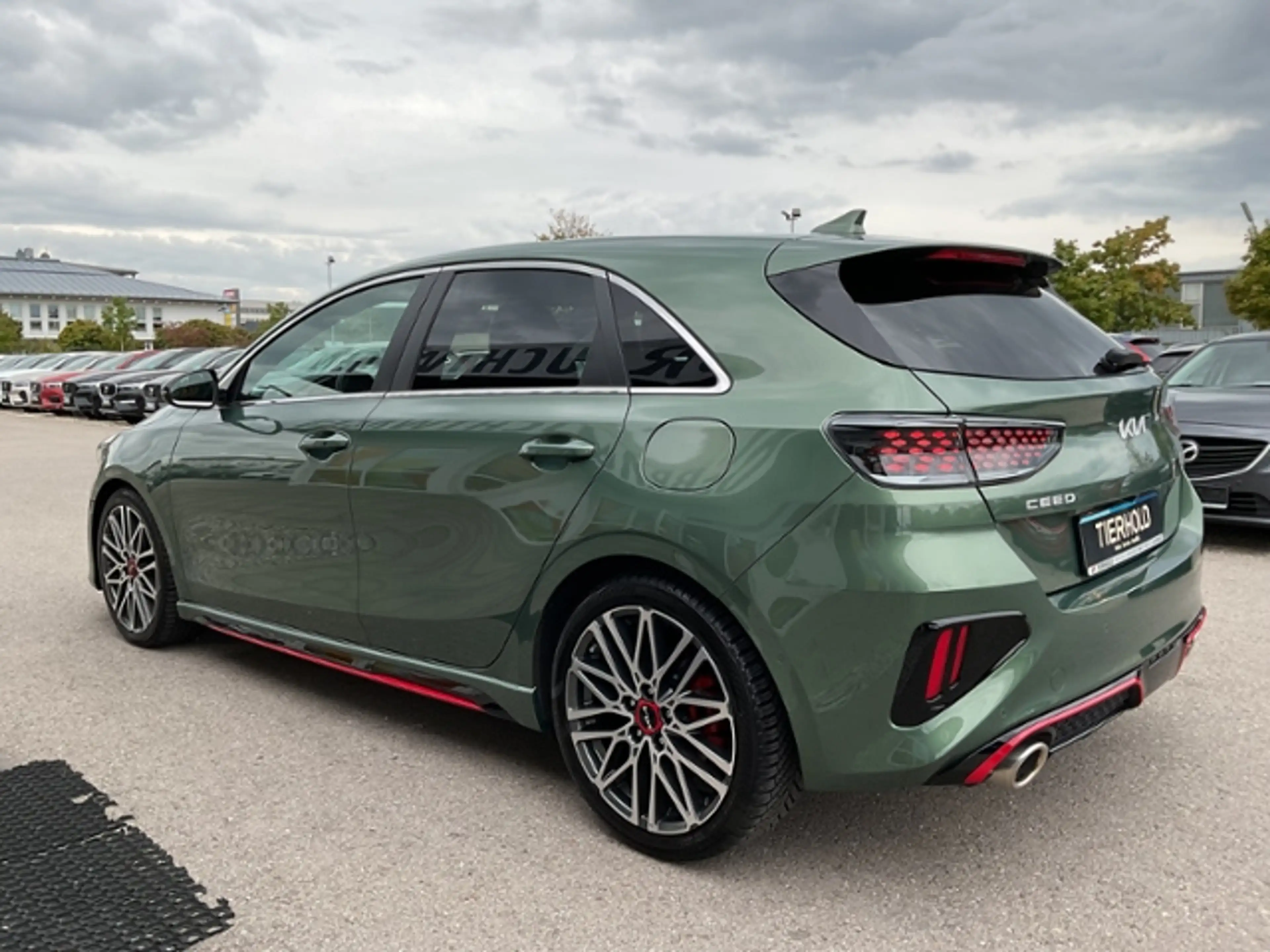 Kia Ceed / cee'd 1,6 GT ACC Kamera Navi DAB LED BLIS JBL — photo 5
