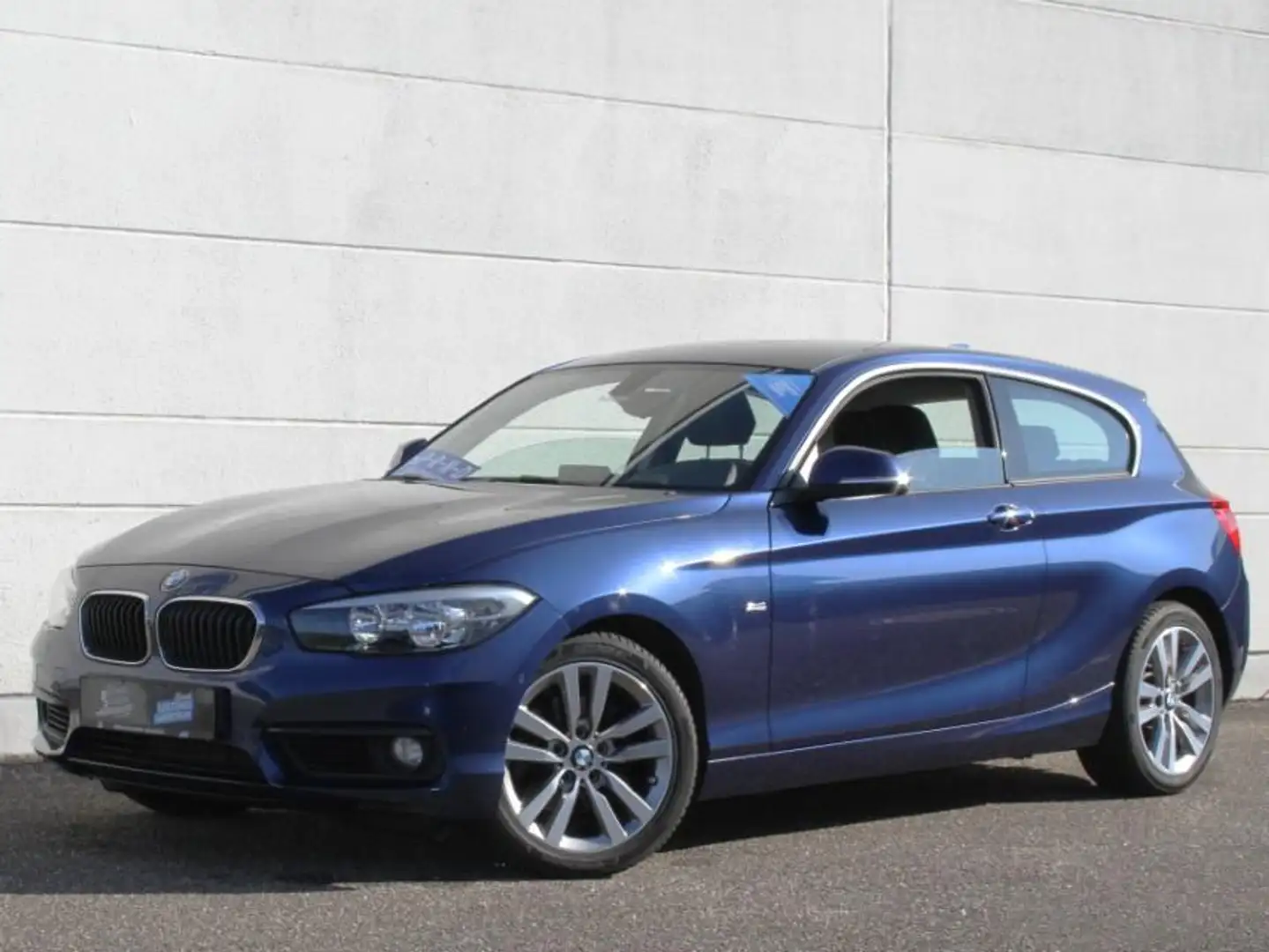 BMW 120 i Sport Line 3-Türer Park-Assist Autom. SH Blauw - 1