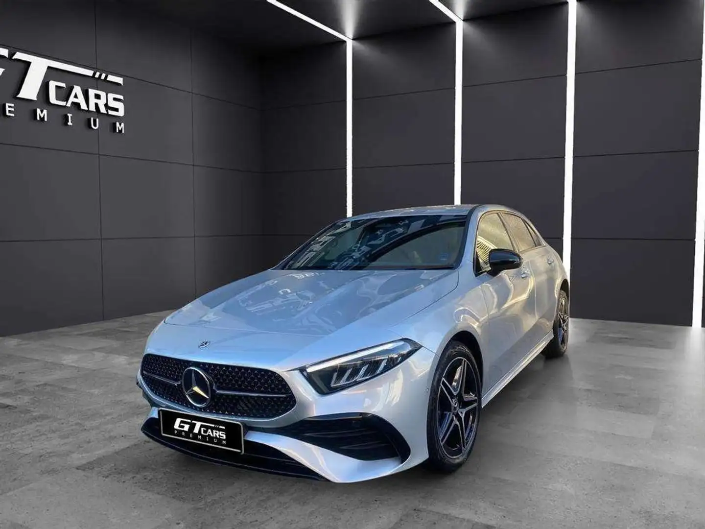 Mercedes-Benz A 250 250e AMG Plateado - 1