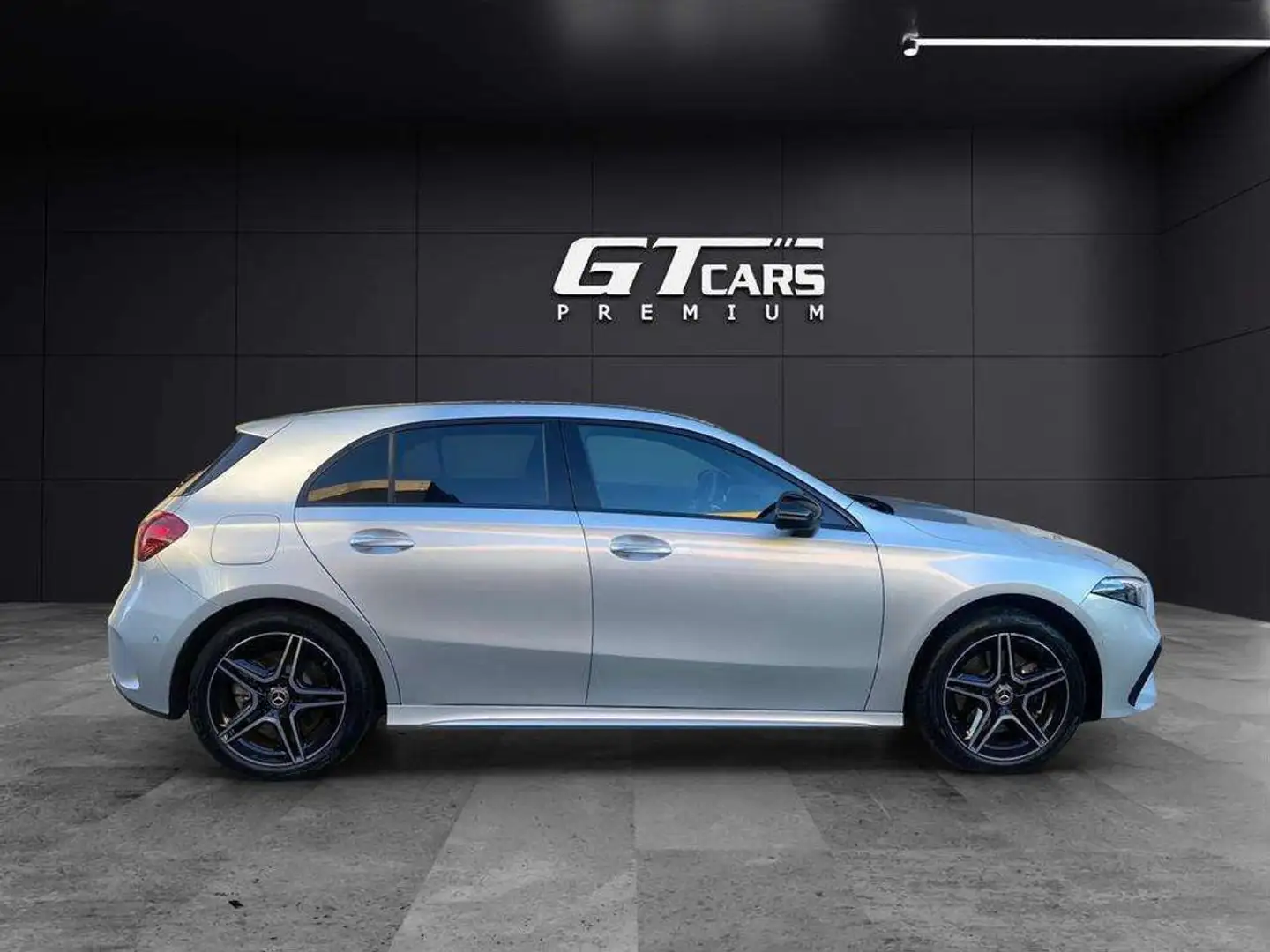 Mercedes-Benz A 250 250e AMG Plateado - 2