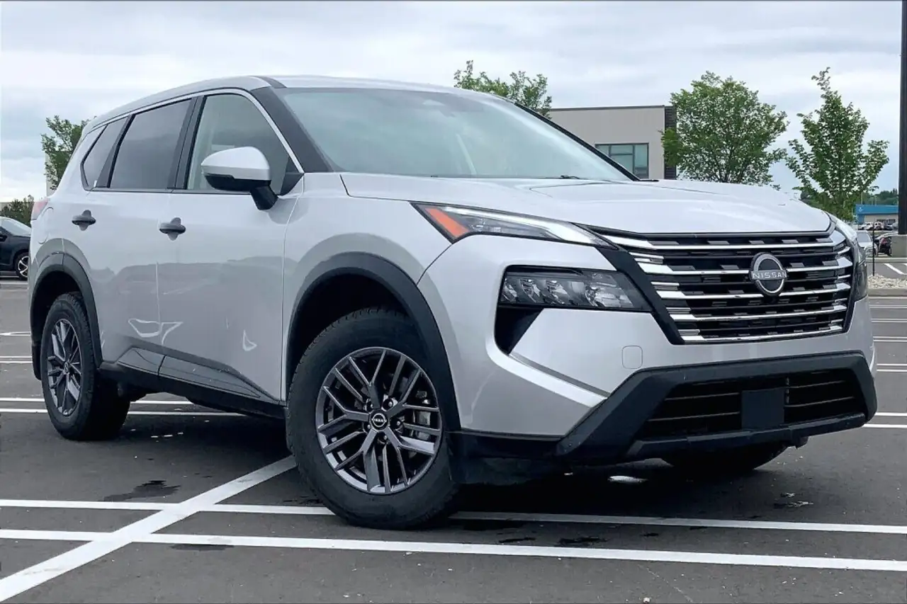 Nissan Rogue снимка Nissan Rogue