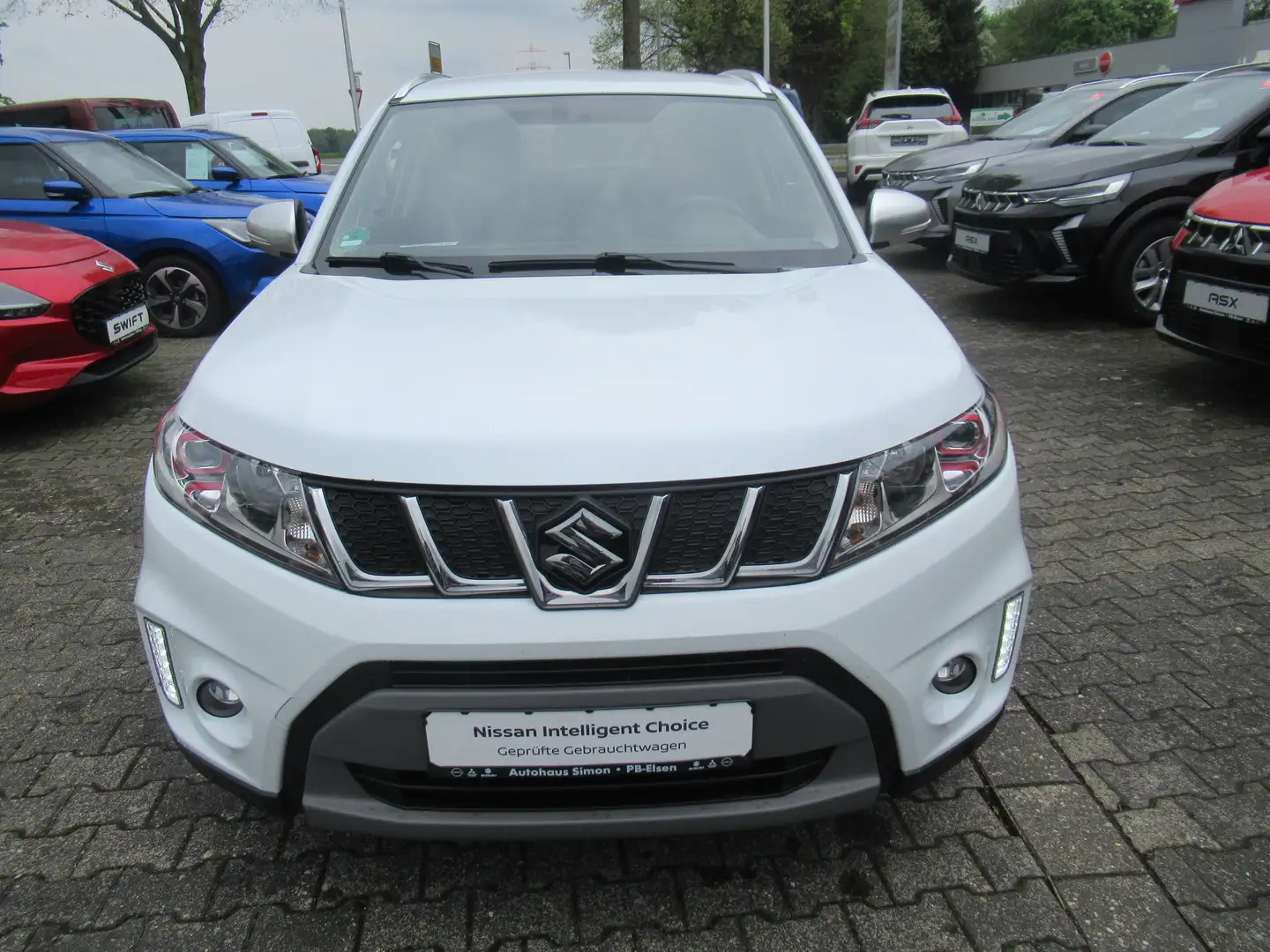 Suzuki Vitara 1.4 Boosterjet S*AHK*NAVI*RÜCKFAHKAMERA*SHZ* Weiß - 2