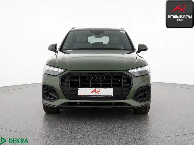 Audi Q5 view 8