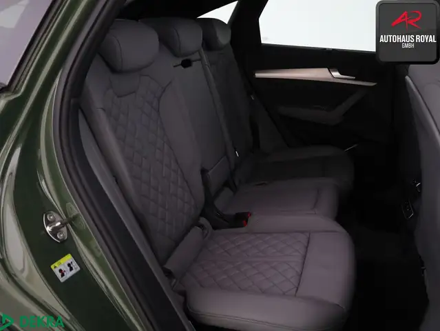 Audi Q5 view 12