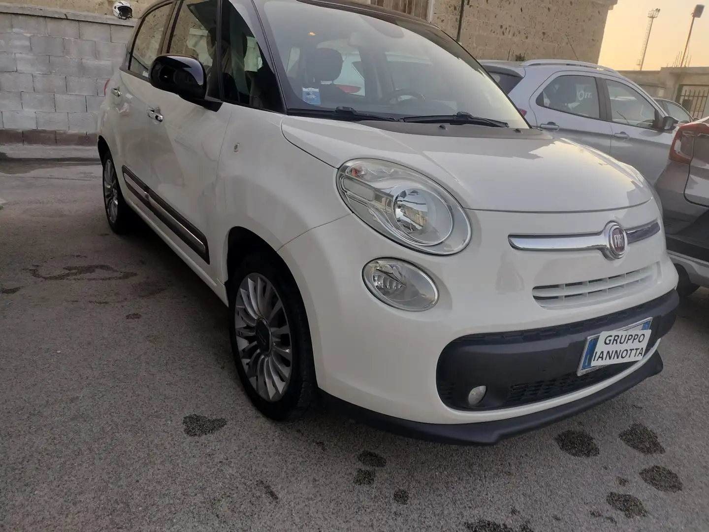 Fiat 500L 500 L 1.3 MULTIJET 95 C.V. CAMBIO AUTOMATICO Weiß - 2
