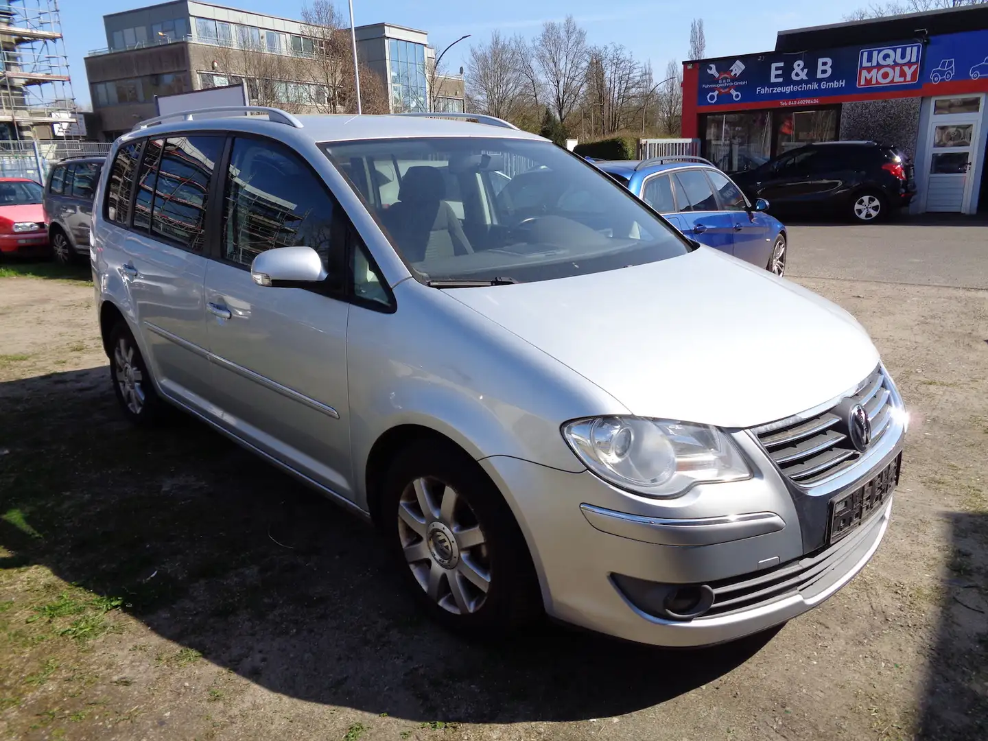 Volkswagen Touran 1.4 TSI Highline *1.Hand* Zilver - 2