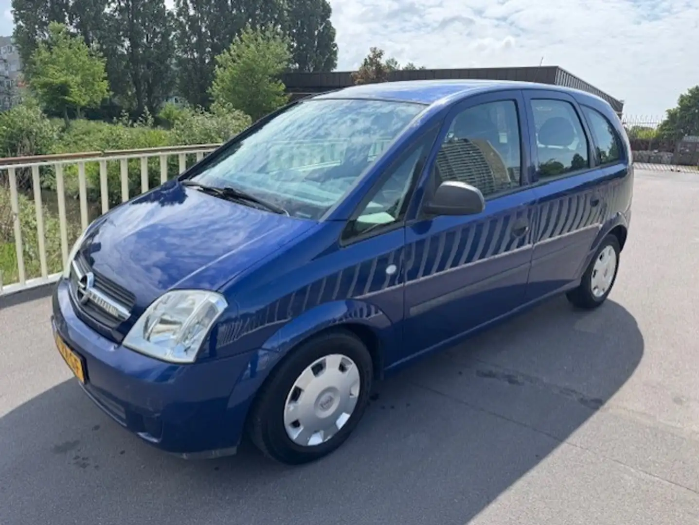 Opel Meriva 1.6 Essentia Blauw - 1