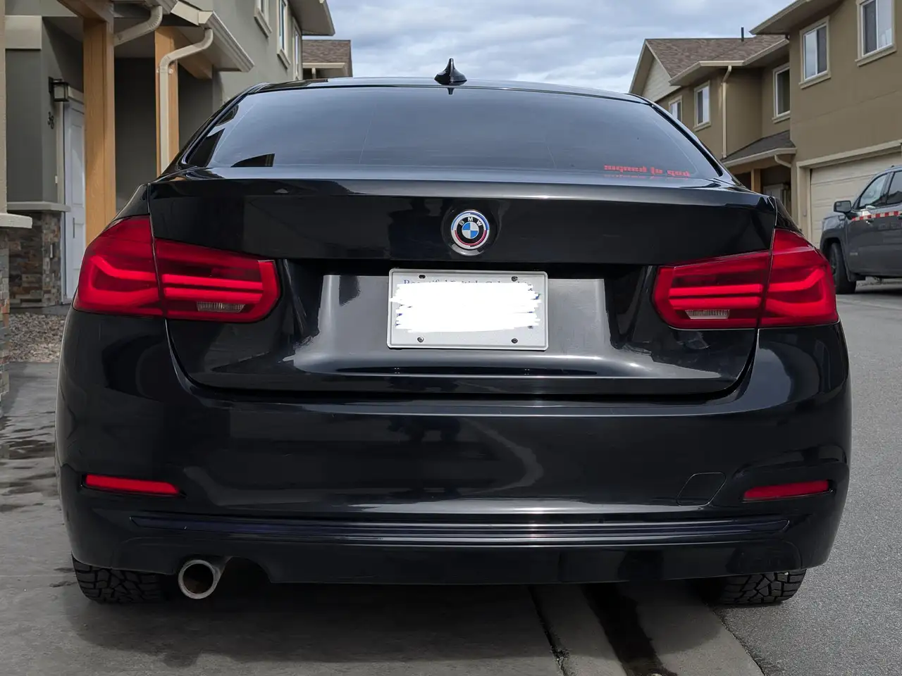 BMW 3 Series снимка BMW 3 Series