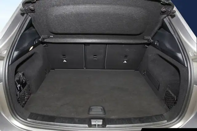 Mercedes-Benz Gla view 15