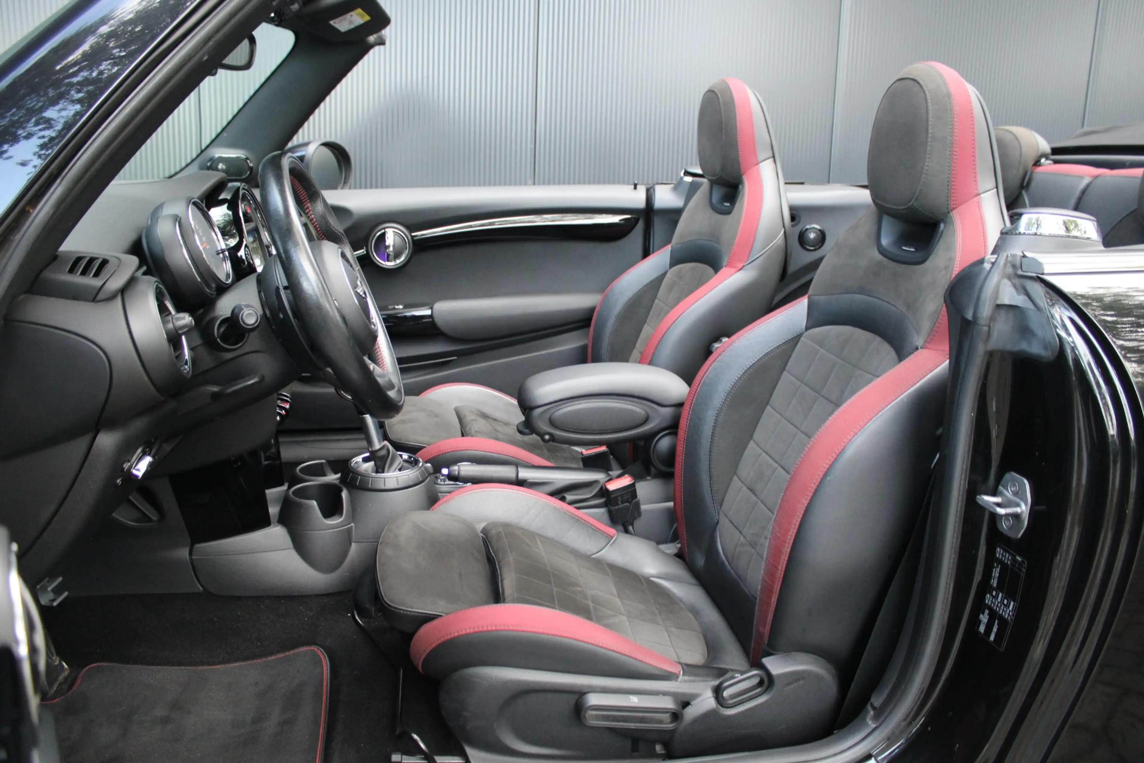 MINI Cooper S Cabrio 2.0 Chili John Cooper Works | Wired | Rear View Ca — photo 4