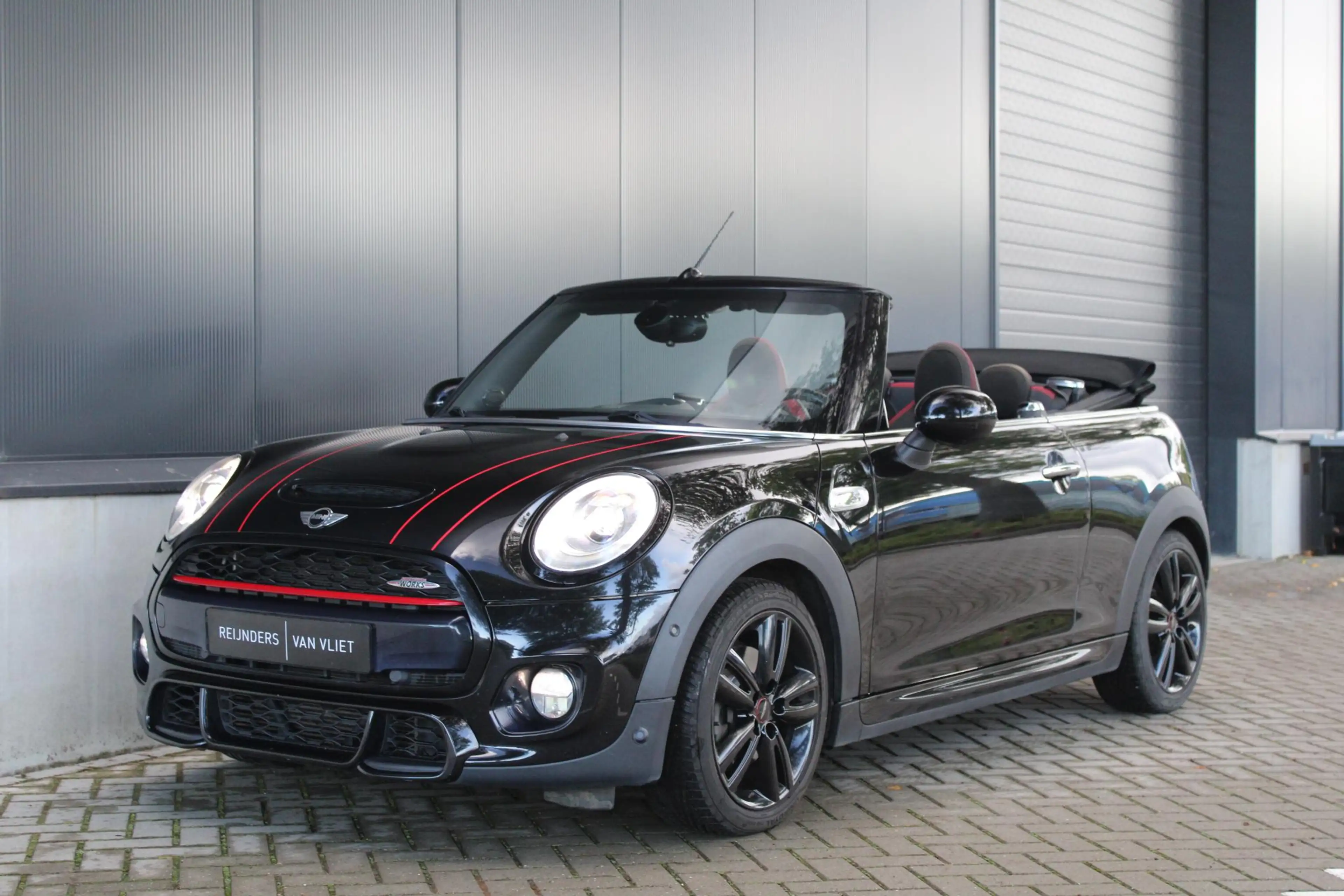 MINI Cooper S Cabrio 2.0 Chili John Cooper Works | Wired | Rear View Ca — photo 15