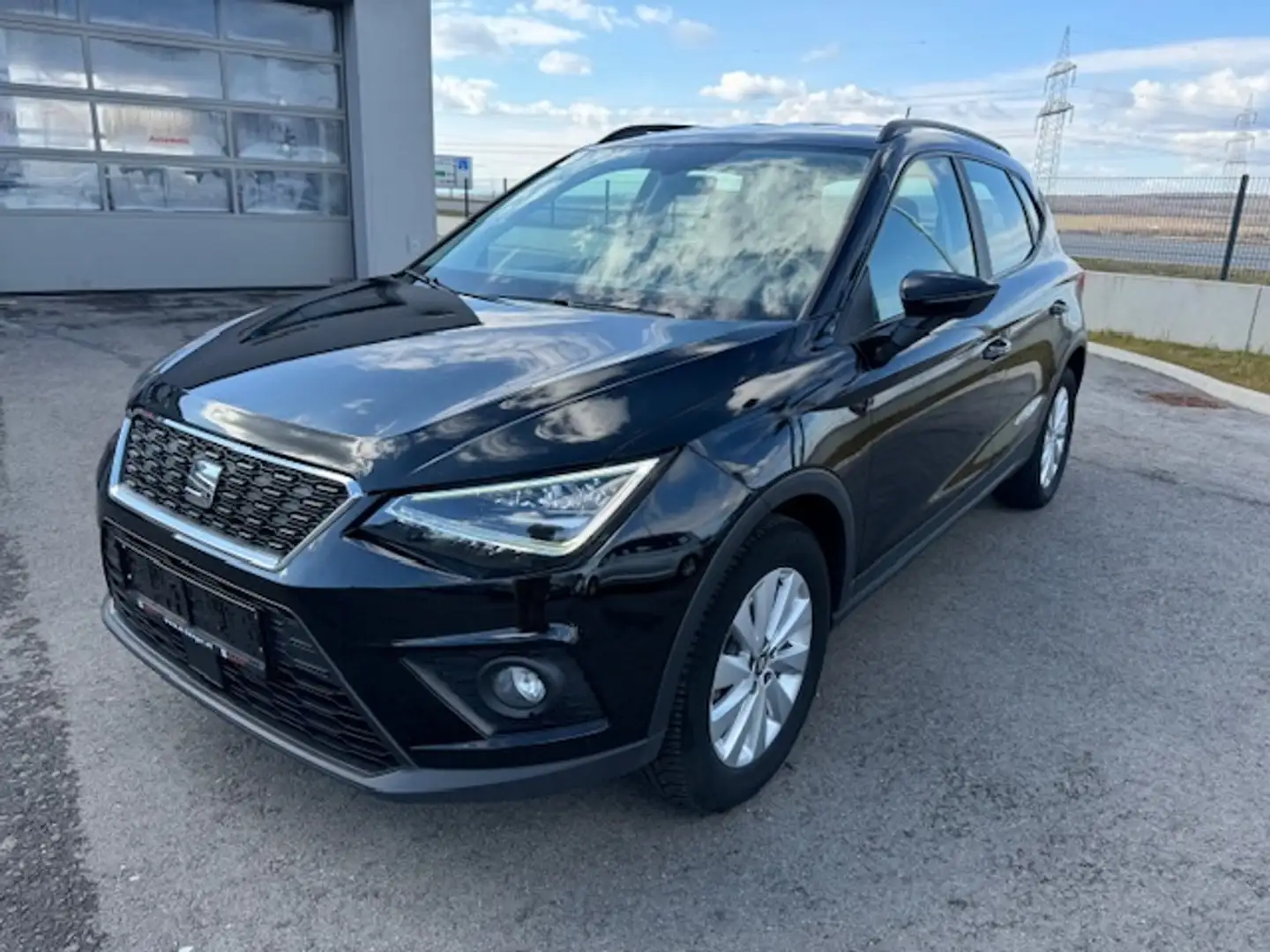 SEAT Arona Style 1.6 TDI*LED*1Besitz* Schwarz - 1