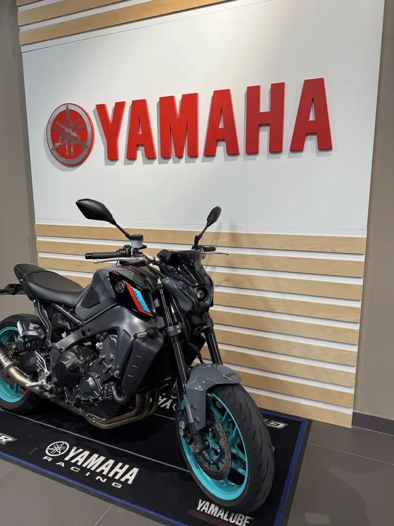 Yamaha MT-09 - 2
