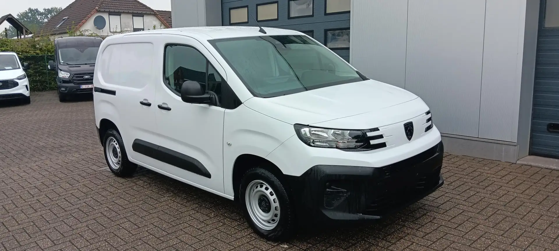 Peugeot Partner NEW L1 1.5HDI 17999 ex BTW navi via gsm STOCK Blanco - 1