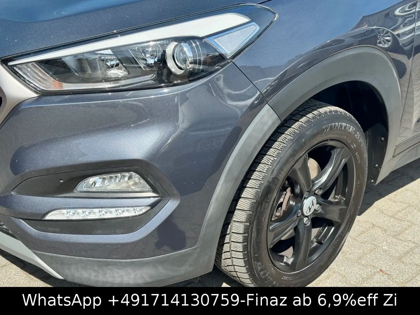Hyundai TUCSON Premium 2WD-LED-1.HAND-NAVI-TEMP-KAM-PDC- Grau - 2