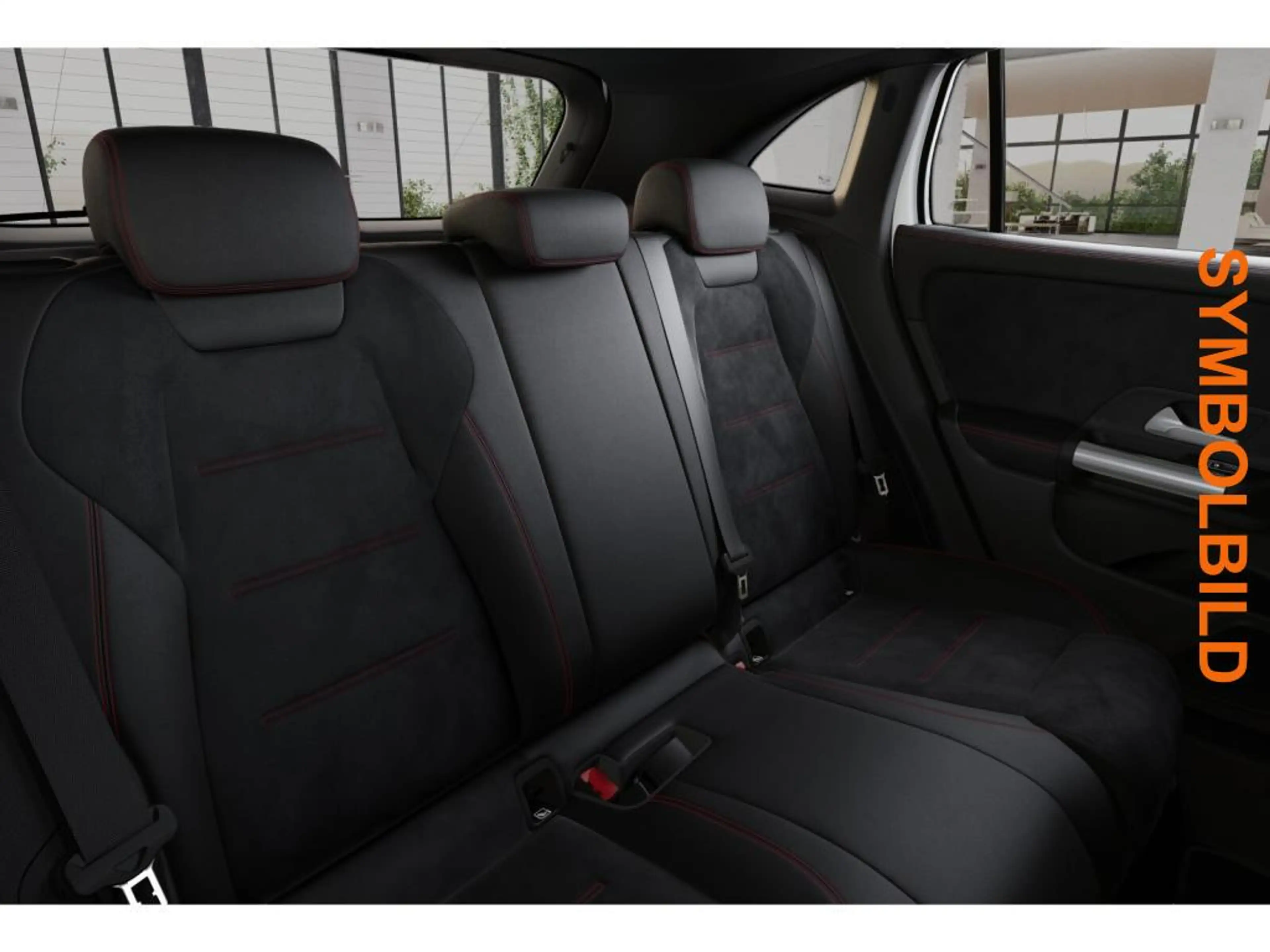 Mercedes-Benz GLA 180 AMG STANDHEIZUNG+CARPLAY+KAMERA+PANO+19" — photo 11