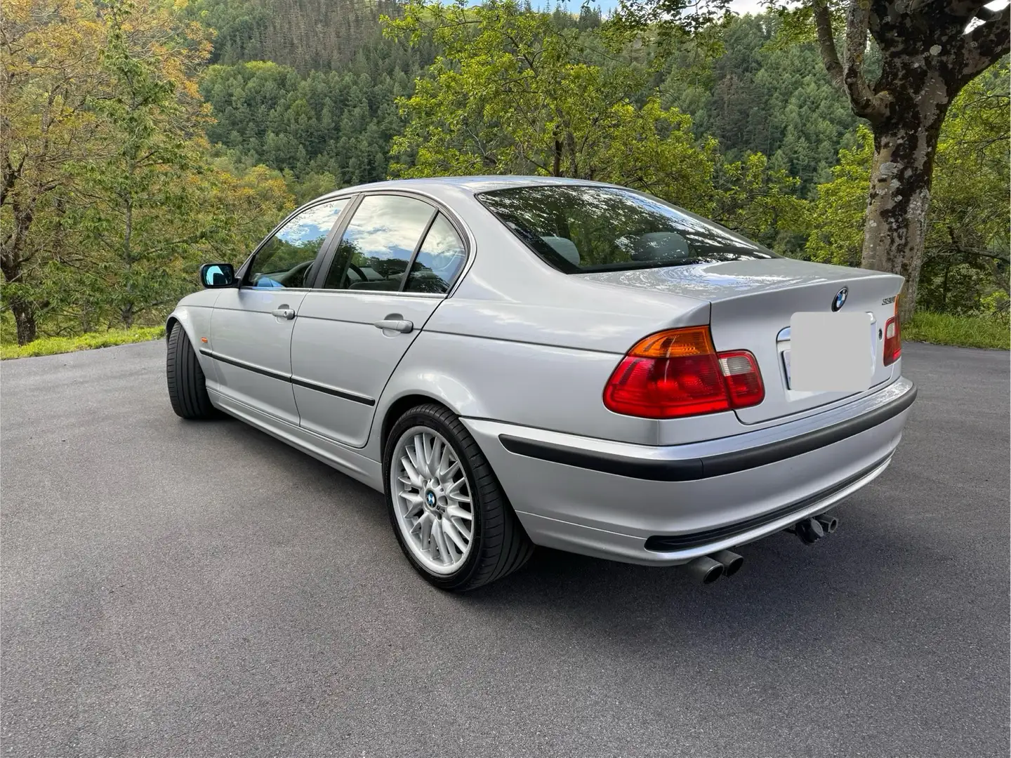 BMW 330 330i Срібний - 2