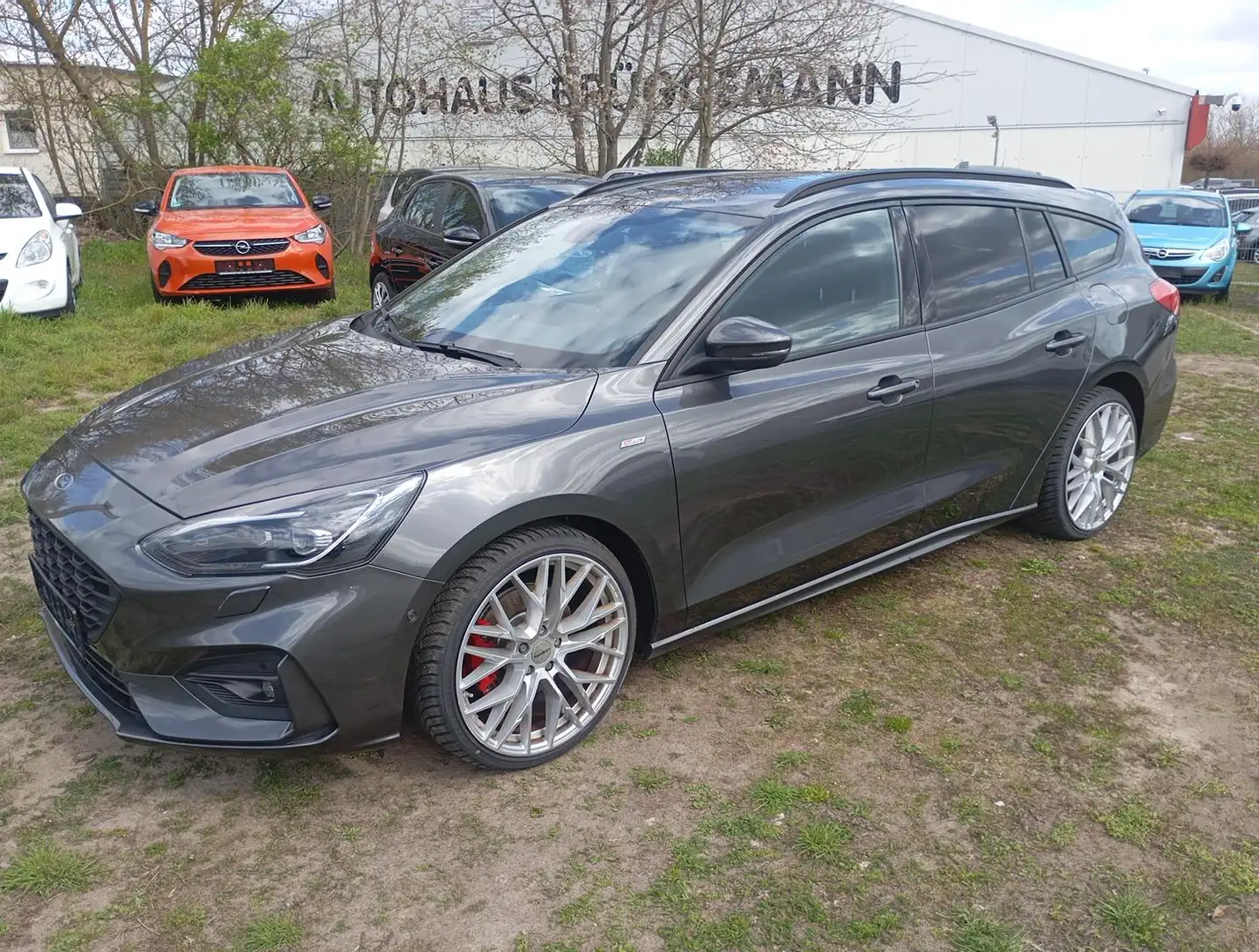Ford Focus ST-Line Navi,StartStop,Klima,LHZ,BC Grau - 2