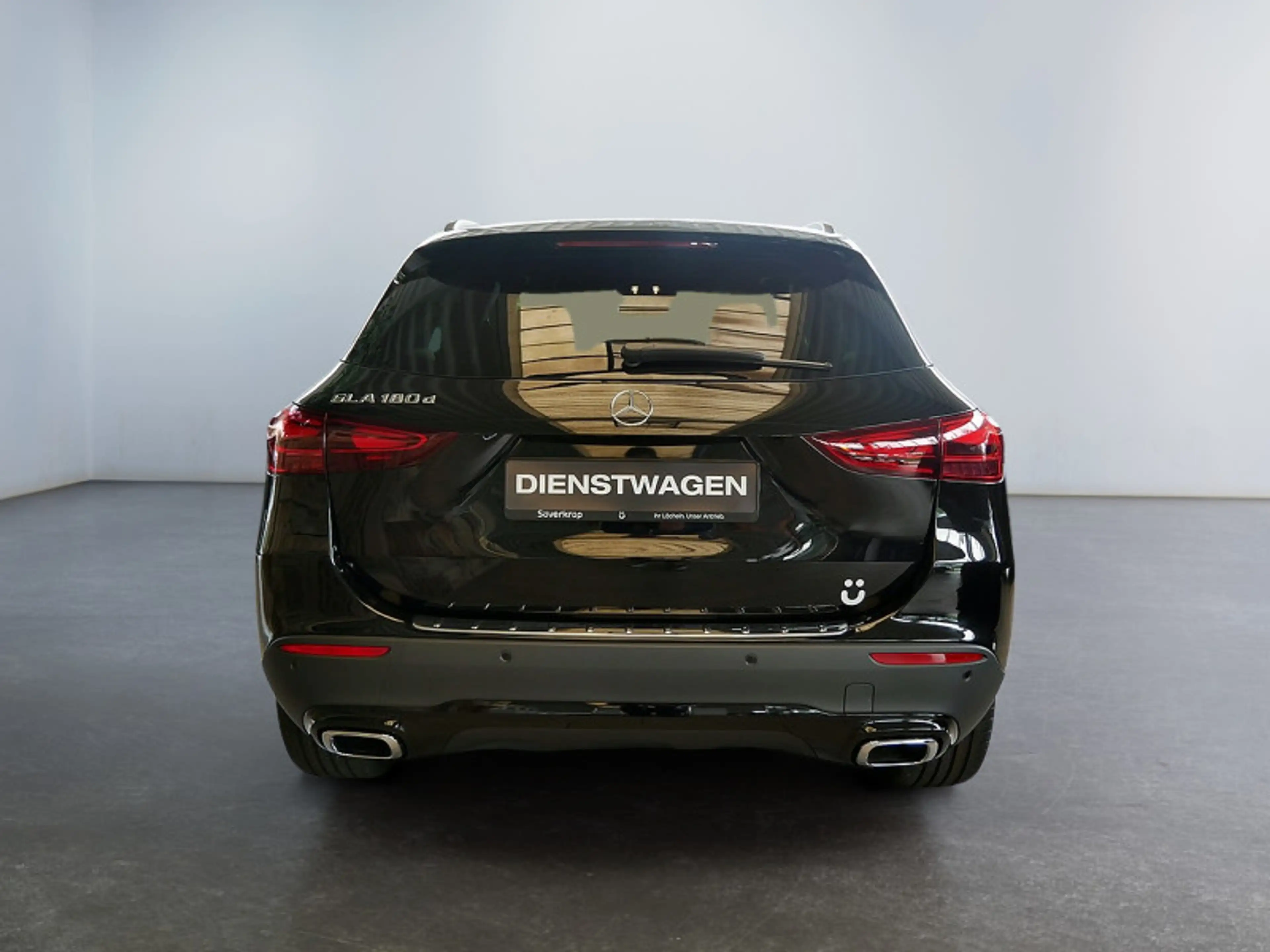 Mercedes-Benz GLA 180 d NIGHT PROGRESSIVE 360 DISTR KAMERA PDC — photo 4