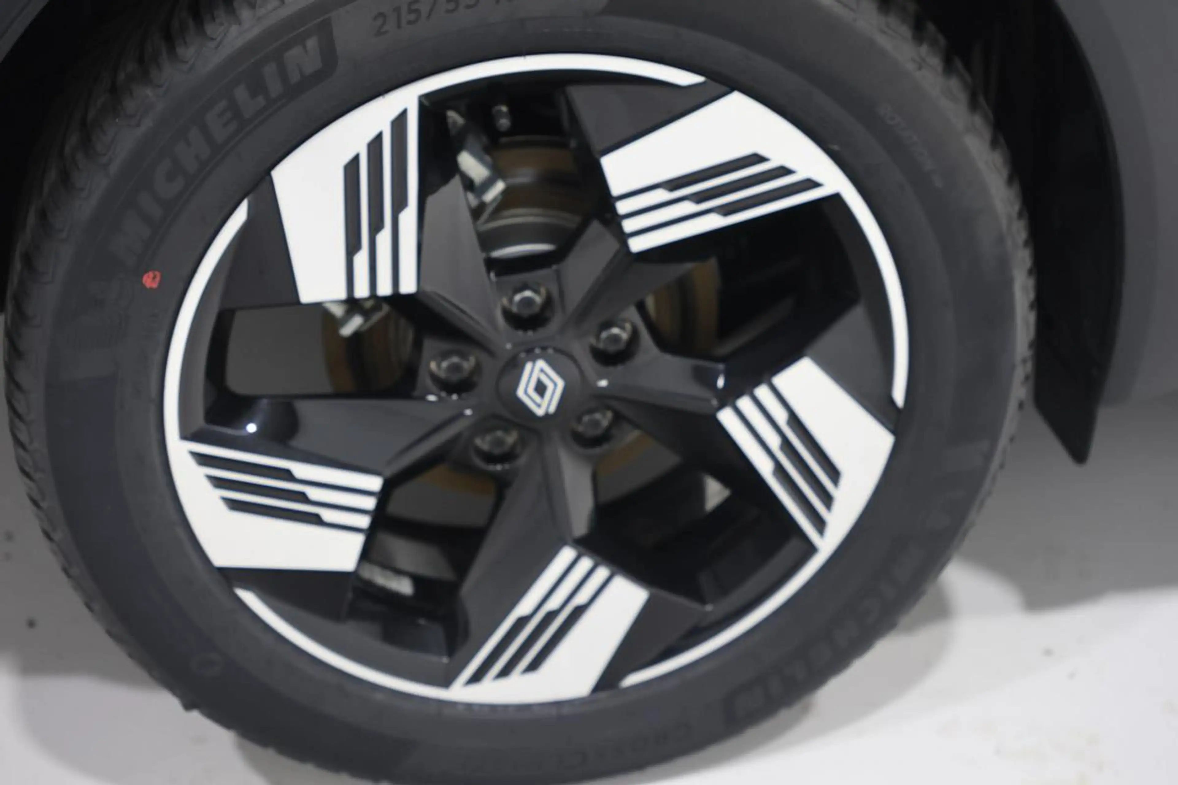 Renault Symbioz 1.4 TCE 140 EDC TECHNO  LED GPS ACC CAMERA JA18 — photo 5
