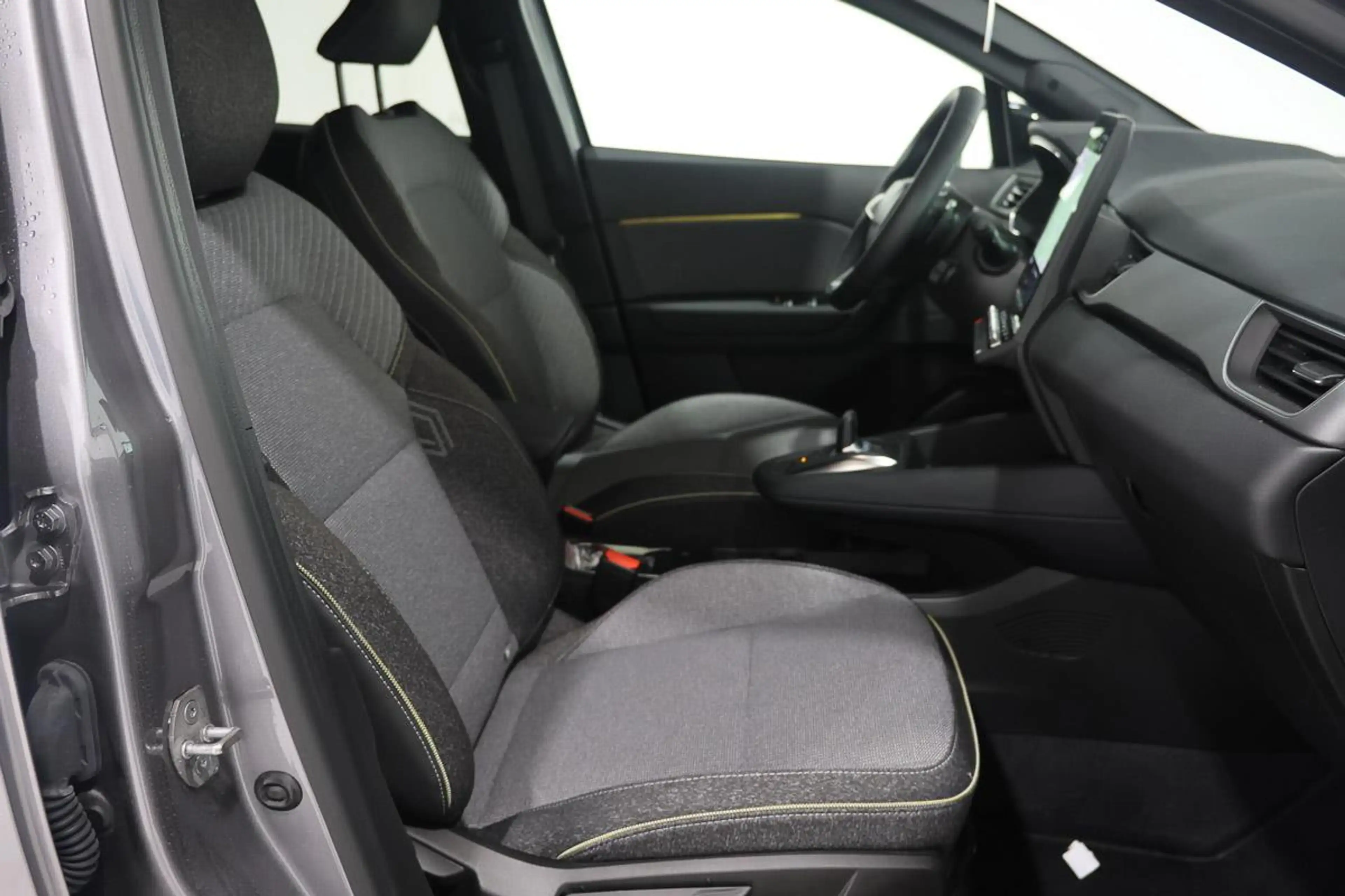 Renault Symbioz 1.4 TCE 140 EDC TECHNO  LED GPS ACC CAMERA JA18 — photo 8