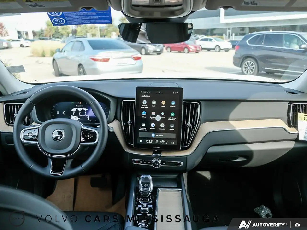 Volvo XC60 снимка Volvo XC60
