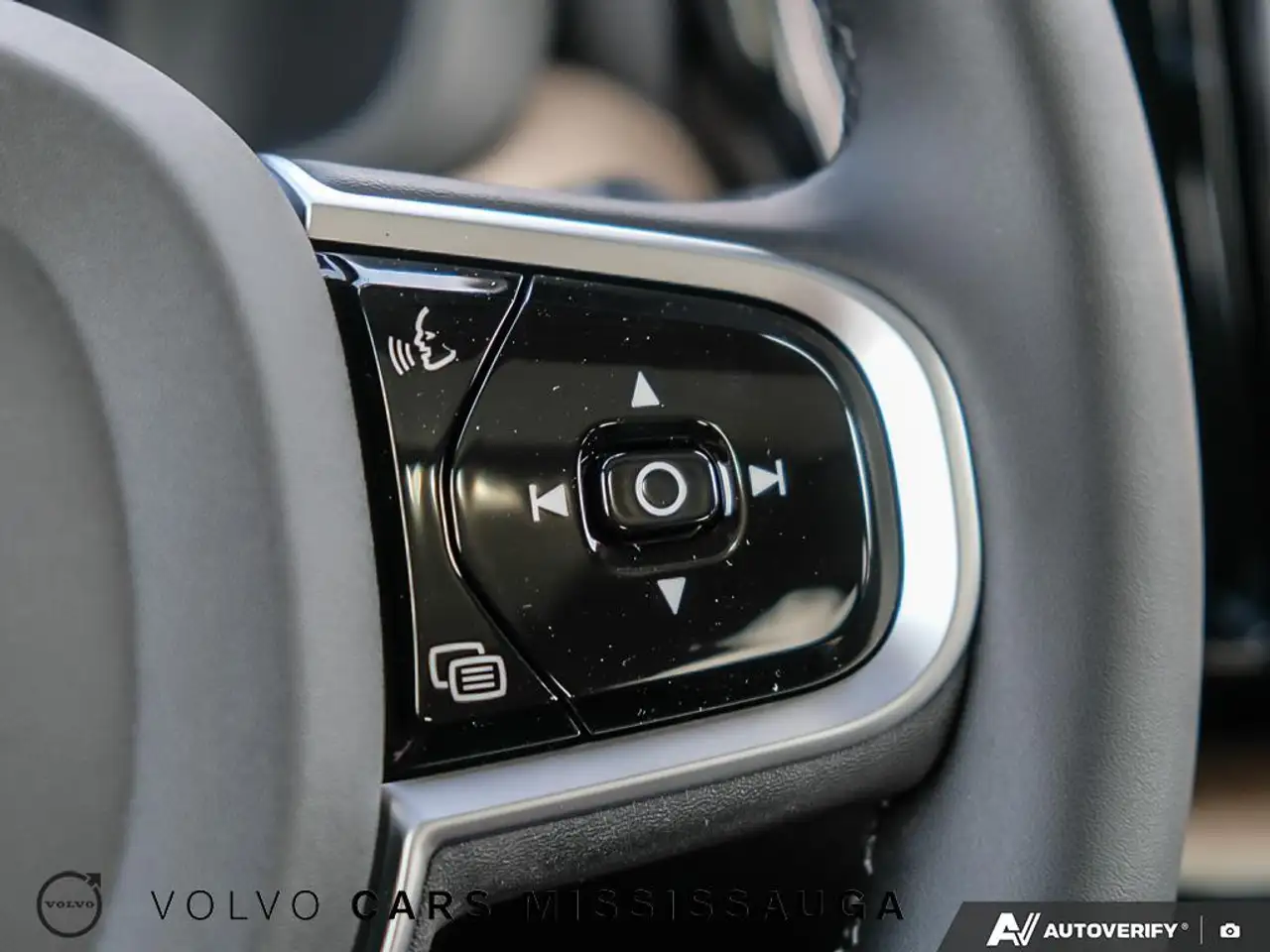 Volvo XC60 снимка Volvo XC60