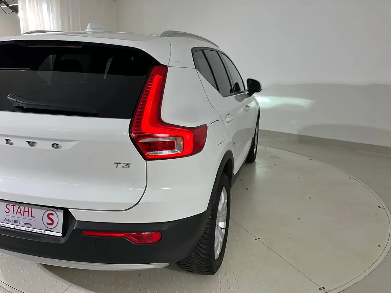 Volvo XC40 T3 Momentum Pro Geartronic Stahl Wien 22, миниатюра 5