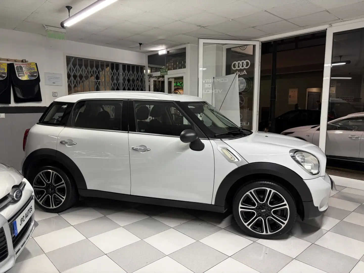 MINI One Countryman D Blanco - 2