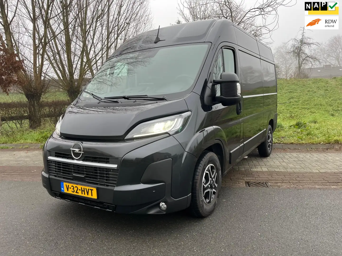 Opel Movano 2.2D 140 S&S L2H2 3.5t , Navi, BPM Vrij ! , trekha Zwart - 1