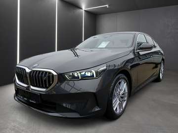 eDrive40 HARMAN/KARDON+19"LM+SSV+LED ADAPTIV+DRIVI