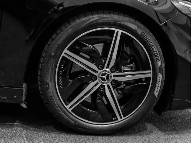 Mercedes-Benz CLA view 8