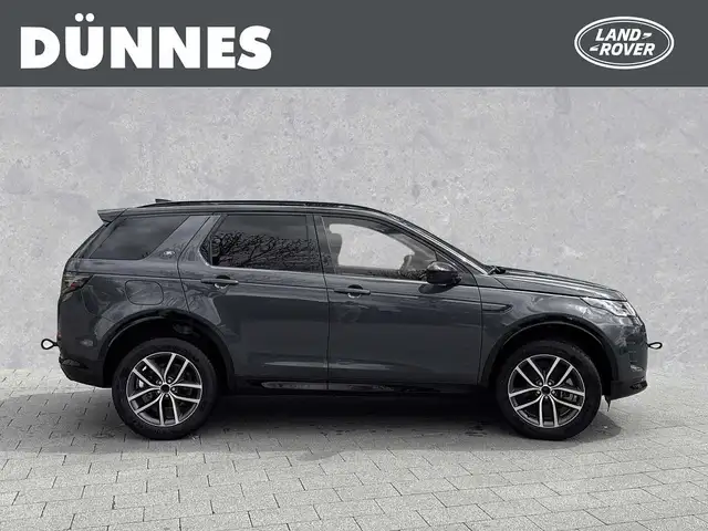 Land Rover Discovery Sport view 6