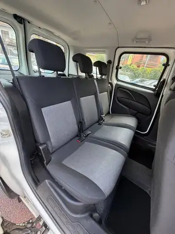 Fiat Doblo view 13