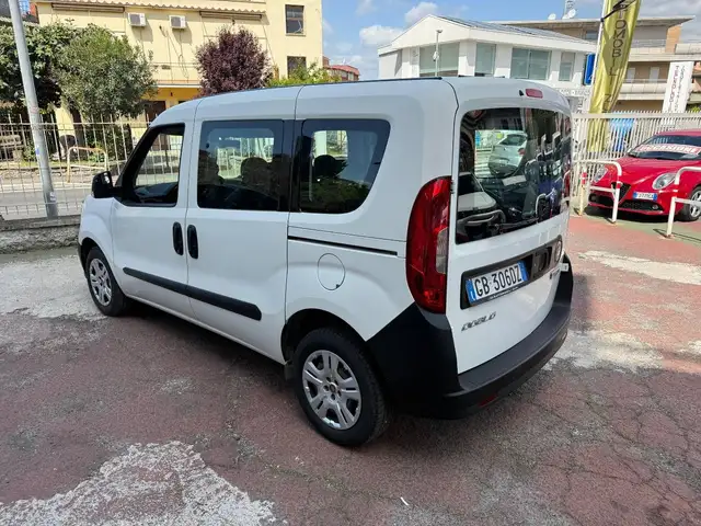 Fiat Doblo view 5