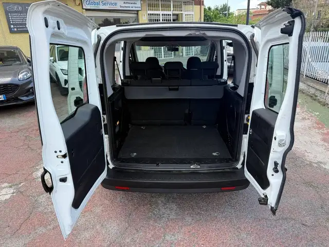 Fiat Doblo view 16
