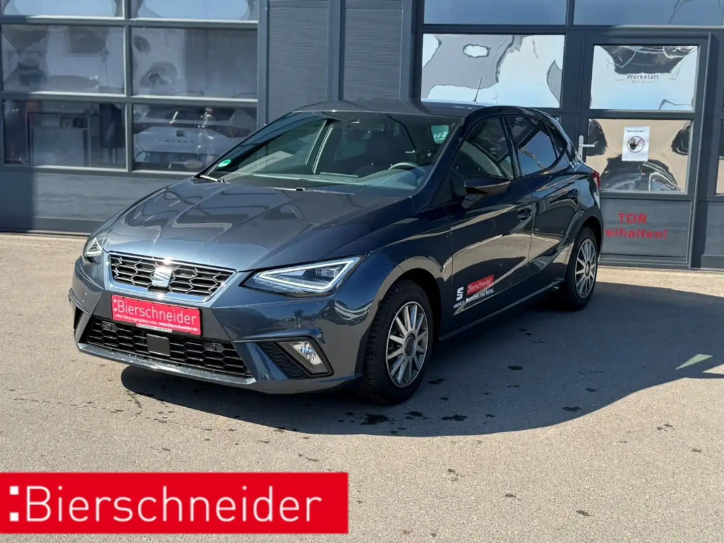 SEAT Ibiza 1.0 TSI FR VOLL-LED NAVI KAMERA PDC SHZ Grau - 1