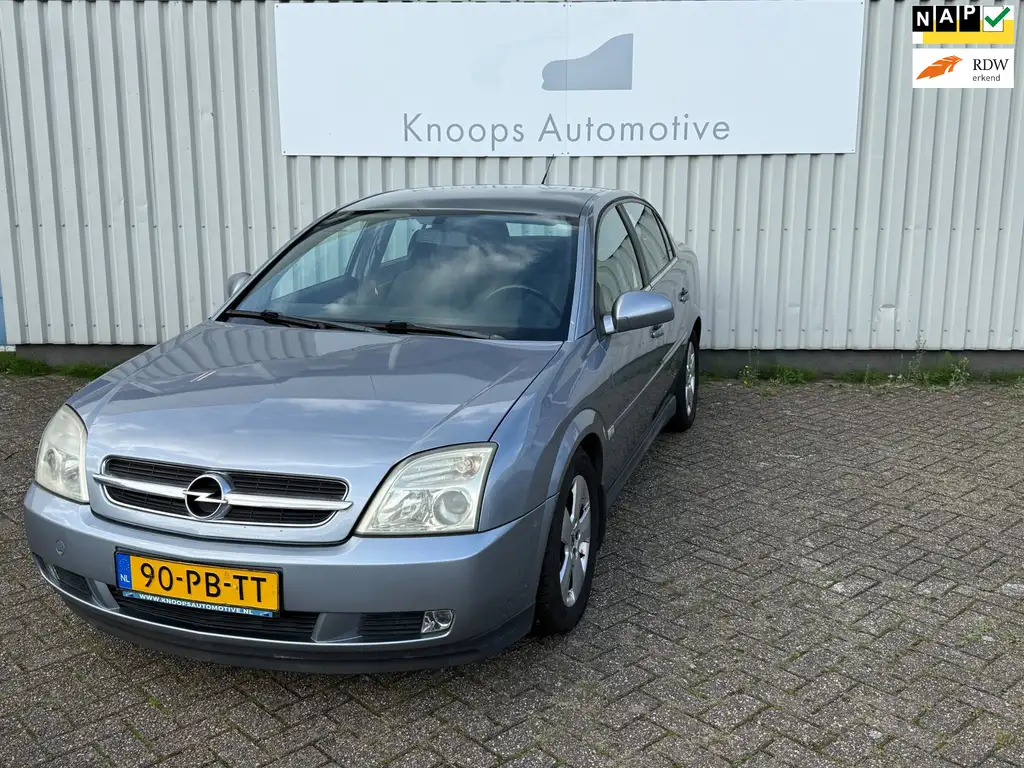 Opel Vectra 2004 из Европы — купить под ключ