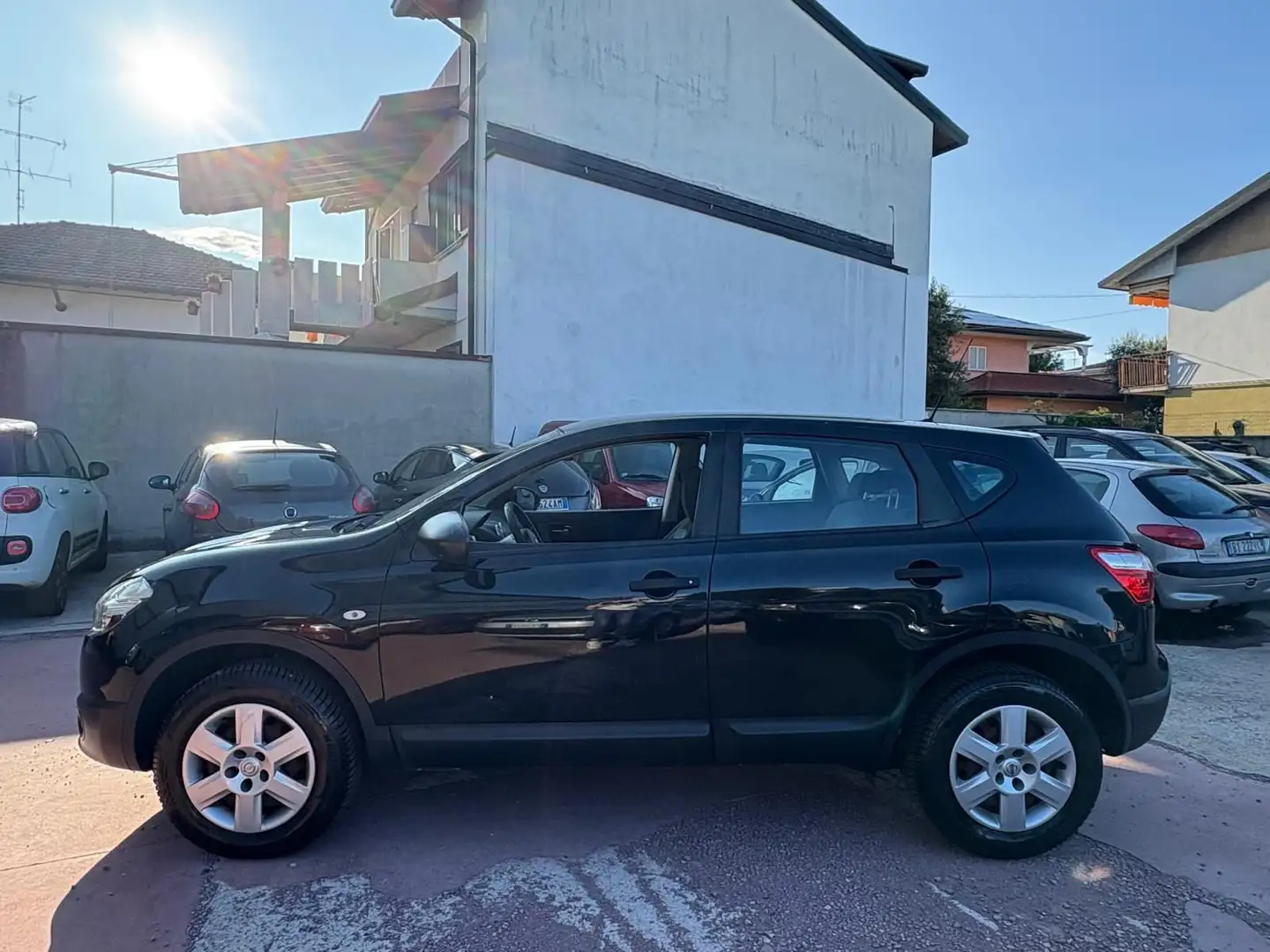 Nissan Qashqai AUTO PER COMMERCIANTI-Qashqai 1.5 dCi DPF Tekna Nero - 1