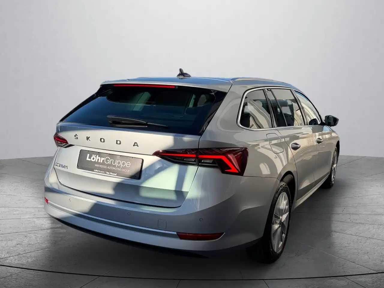 Skoda Octavia Combi 2,0 TDI DSG, миниатюра 5