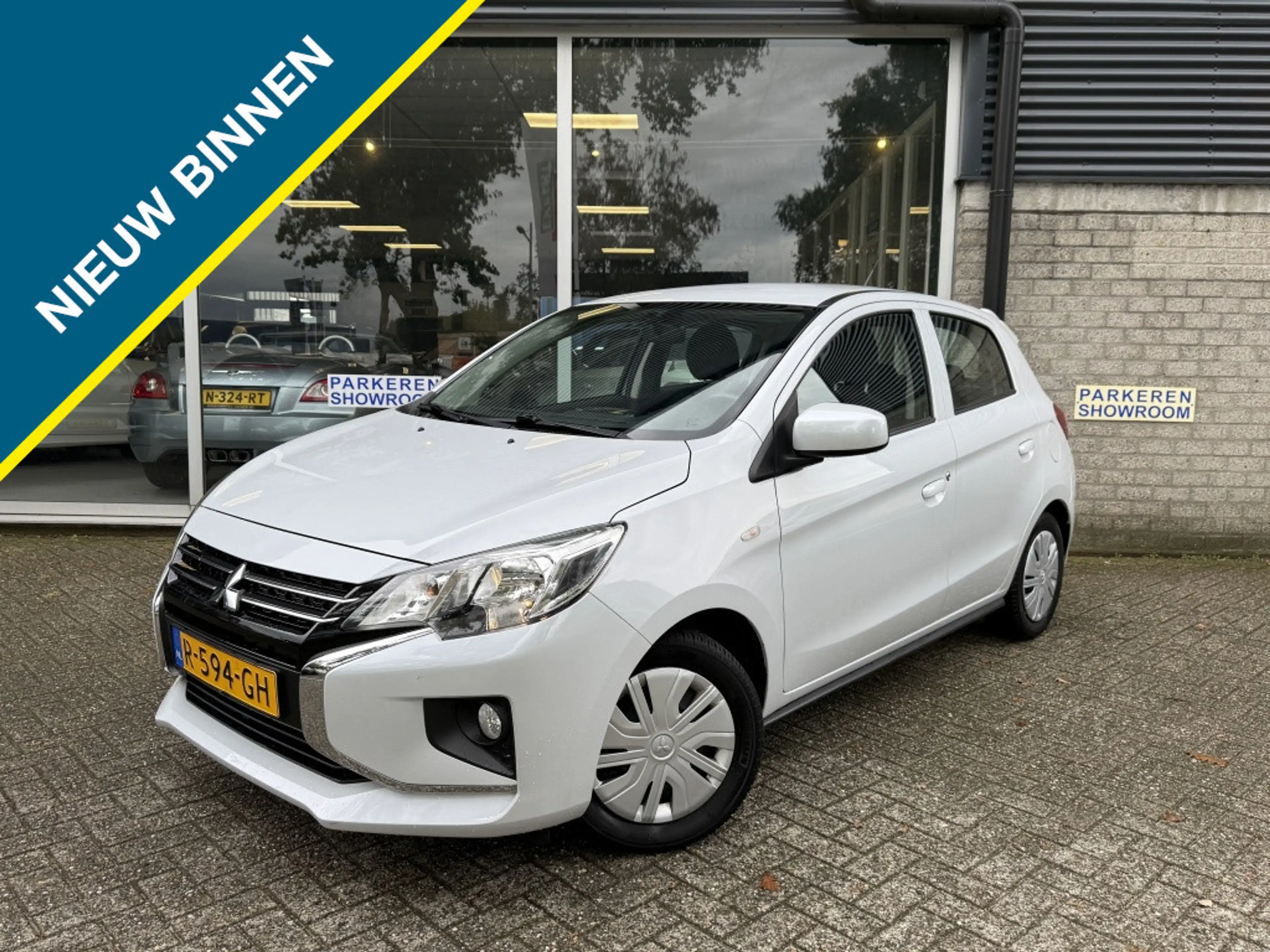 Mitsubishi Space Star 1.2 Connect+ Carplay/DAB/AIRCO