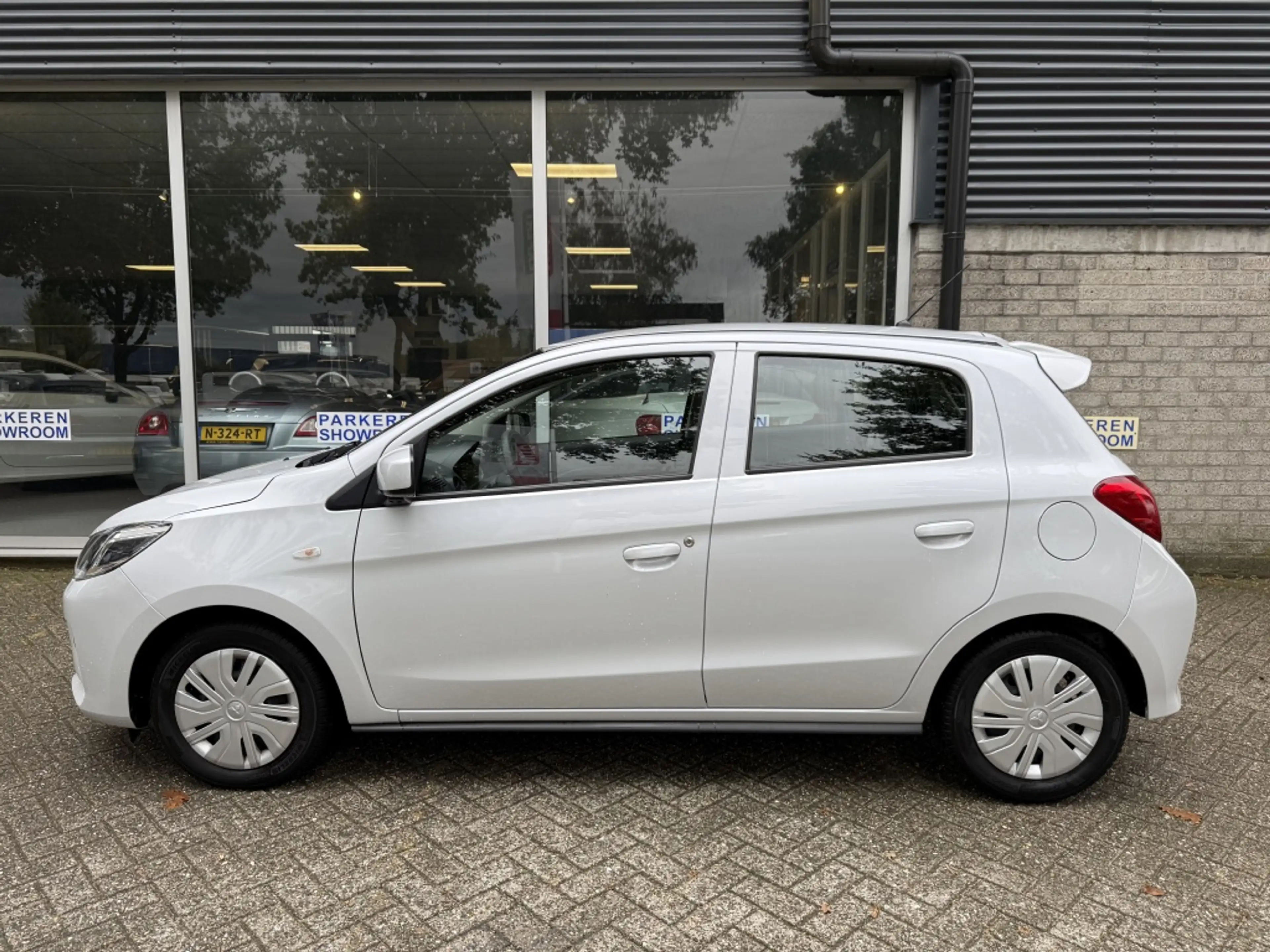 Mitsubishi Space Star 1.2 Connect+ Carplay/DAB/AIRCO — photo 5