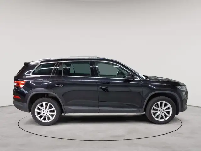 Skoda Kodiaq view 3