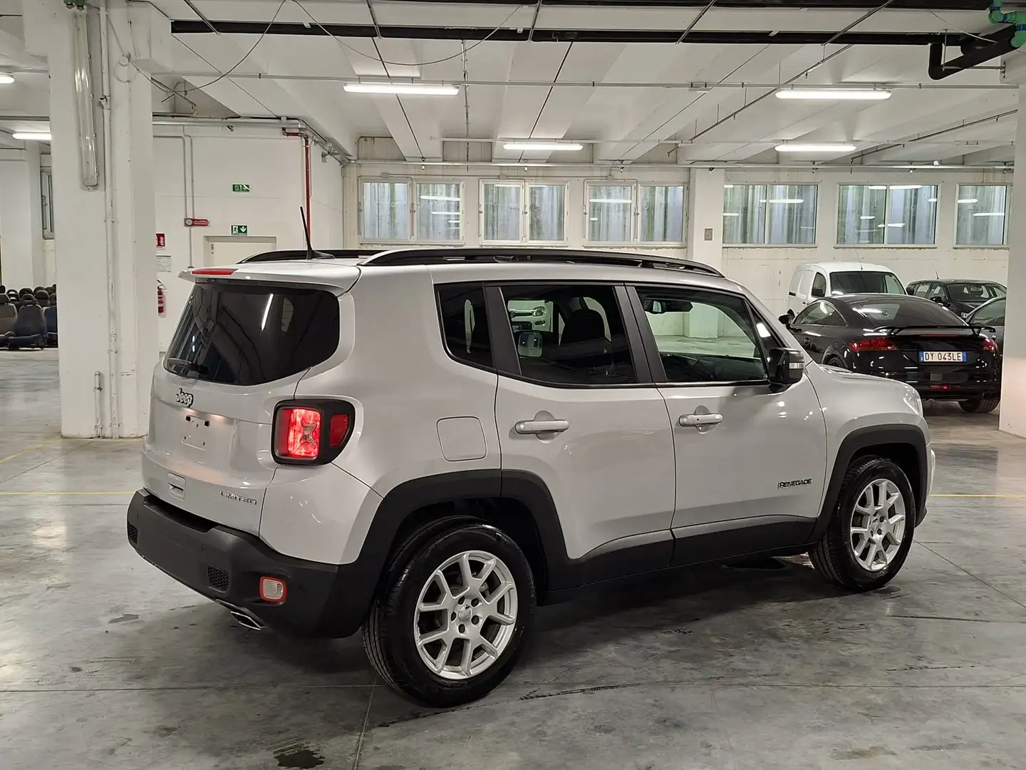 Jeep Renegade 1000 T3 Turbo 120CV Limited ***Km. Zero*** Argento - 2