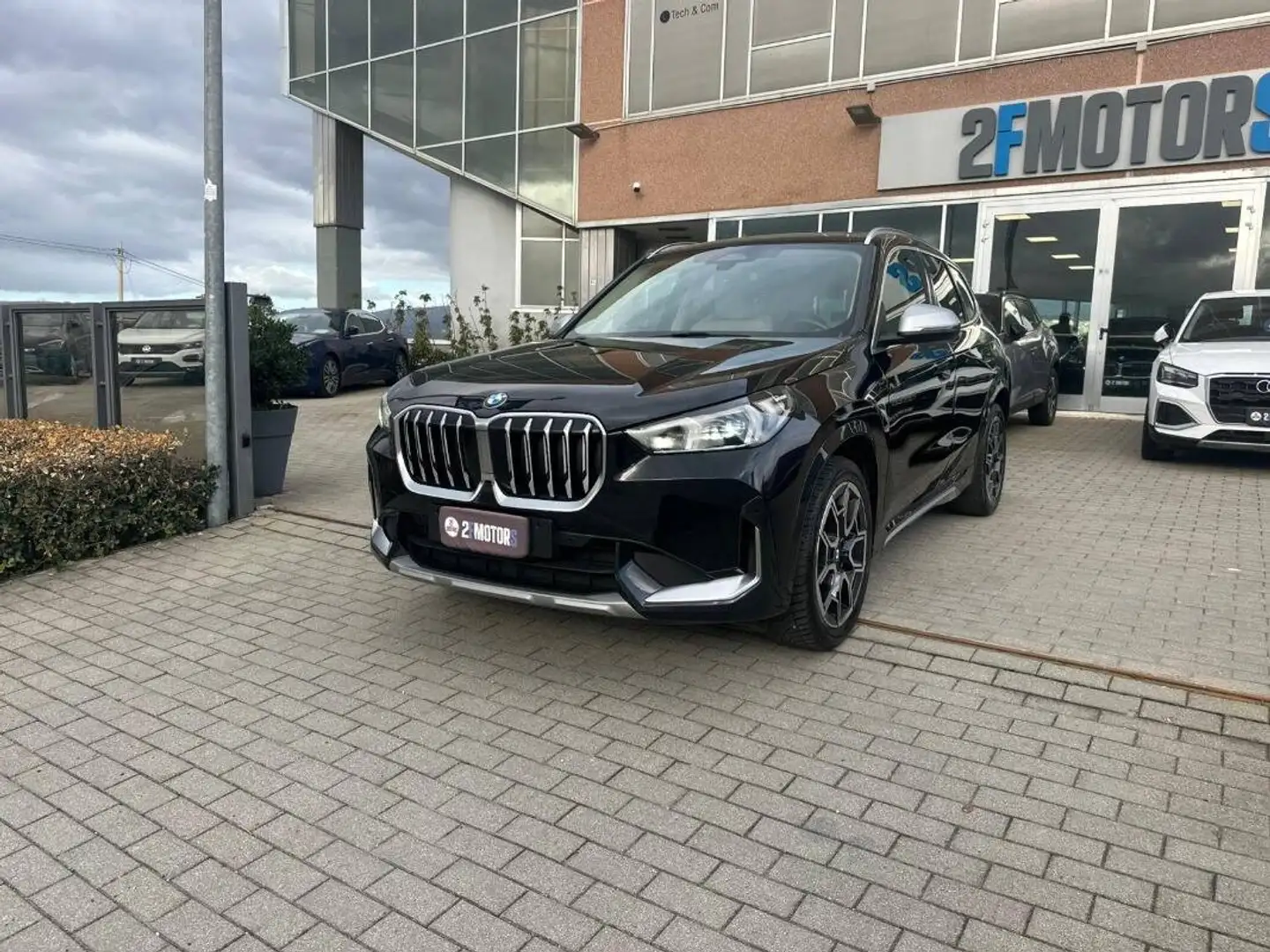 BMW X1 Sdrive18d X-Line auto "PROMO" Schwarz - 1